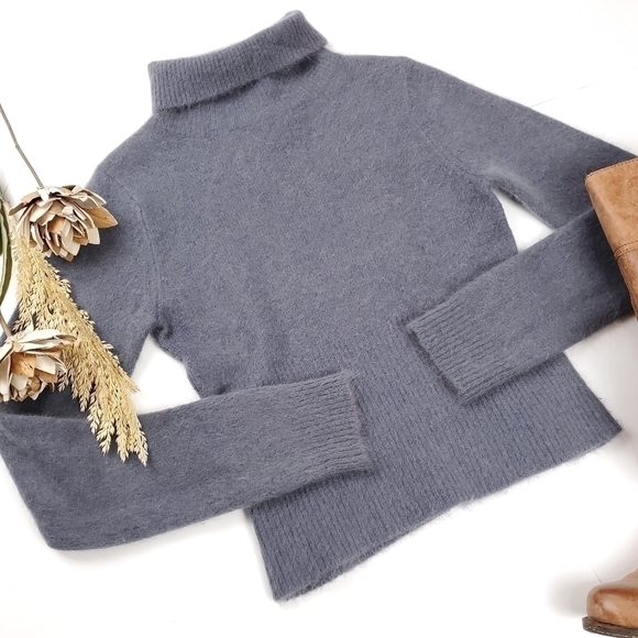 Jou Jou Grey Wool Angora Blend Turtleneck Sweater Womens Med - Picture 2 of 11